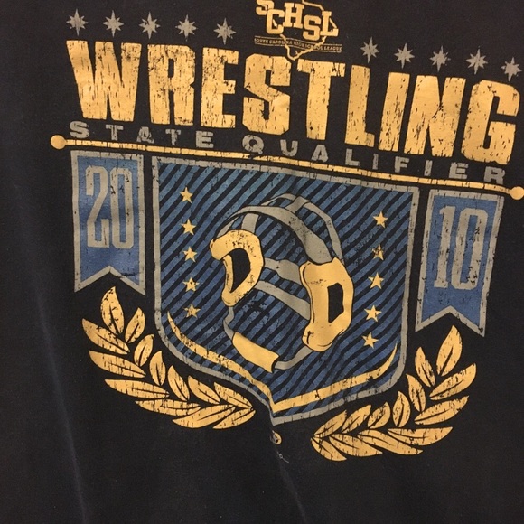 ✨Blue HS Wrestling Shirt✨ - Picture 2 of 6